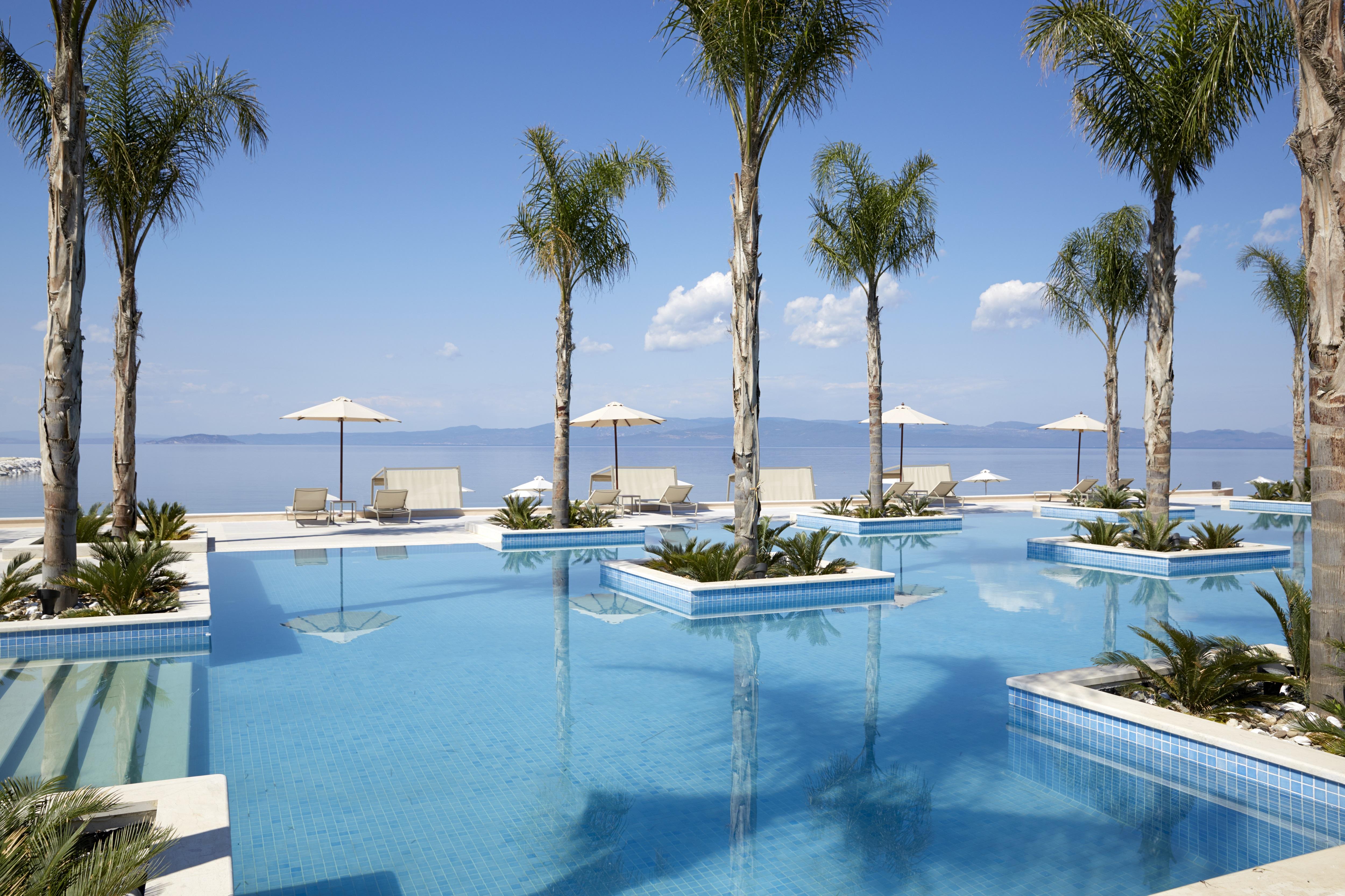 美瑞格Spa度假村 帕利乌里翁 外观 照片 The pool at the hotel