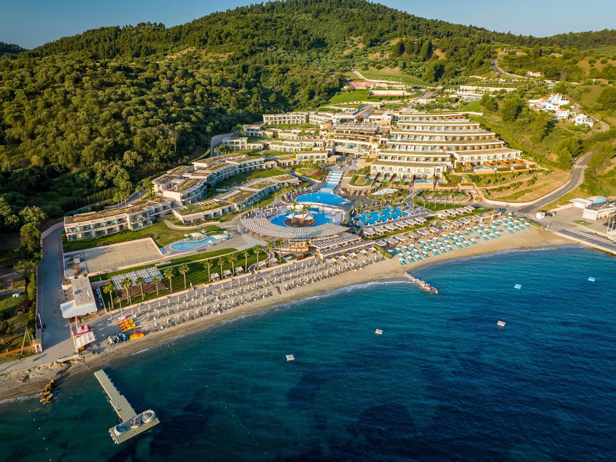 美瑞格Spa度假村 帕利乌里翁 外观 照片 Aerial view of the resort