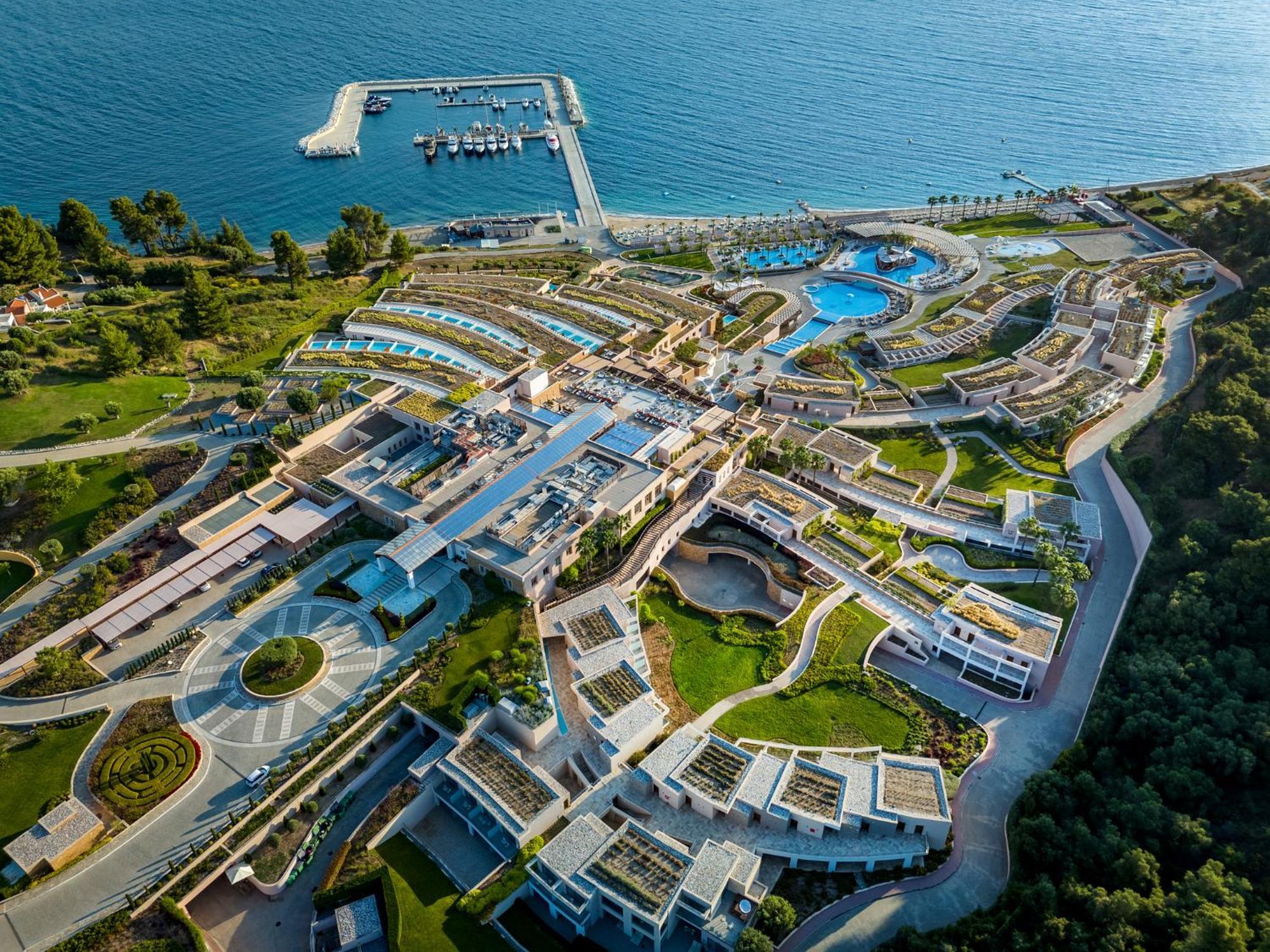 美瑞格Spa度假村 帕利乌里翁 外观 照片 Aerial view of the resort